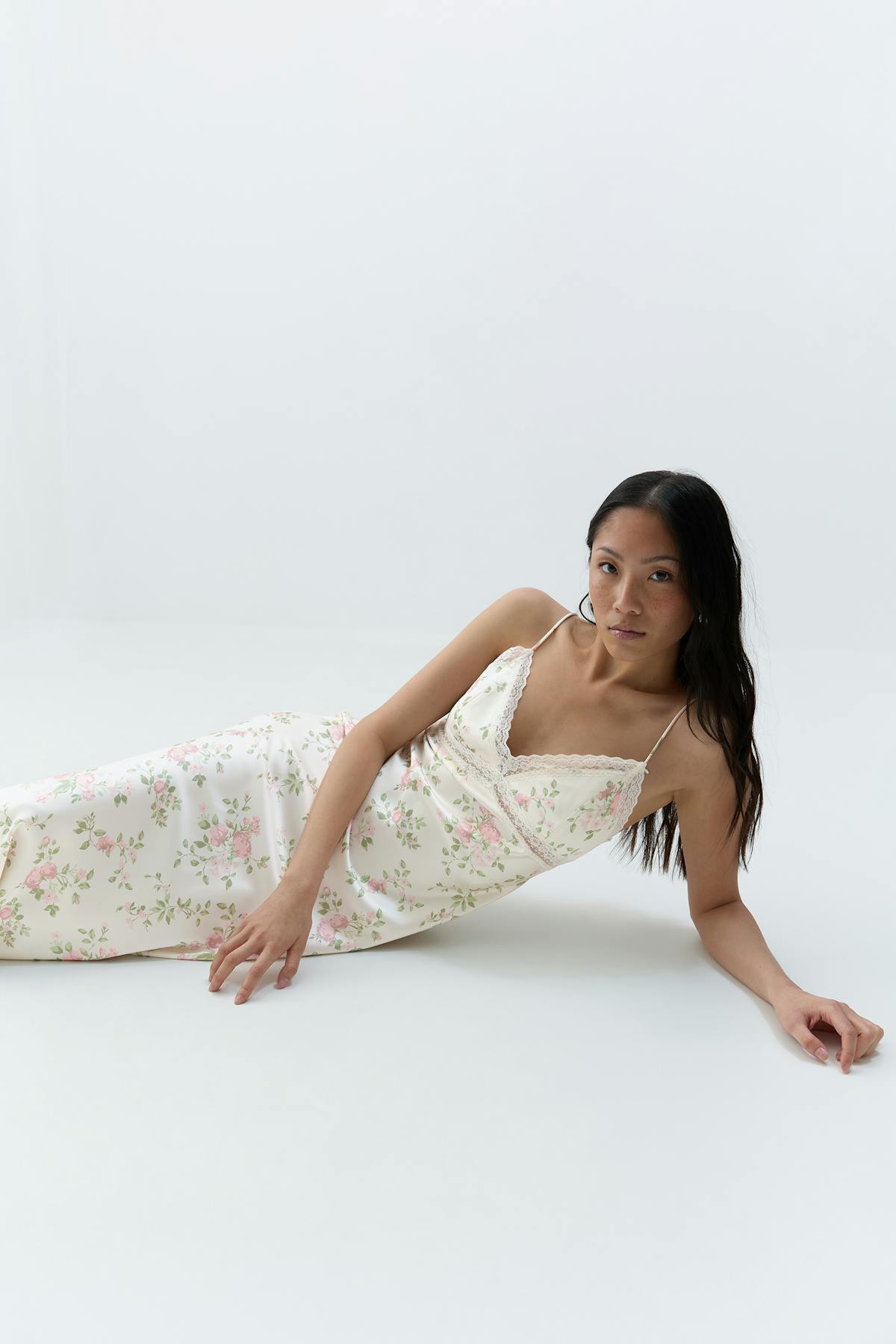 Lace detail maxi dress - Bouquet flower