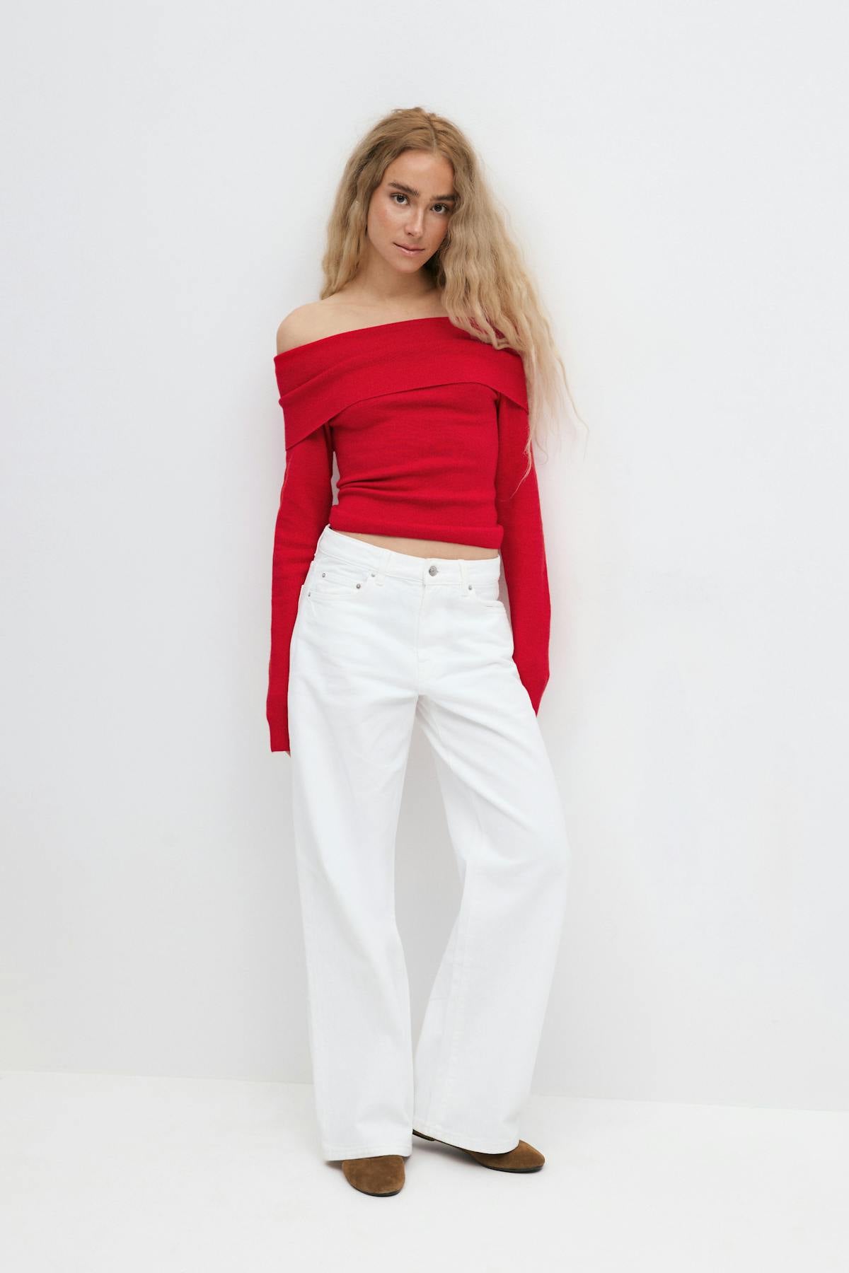 Knitted off shoulder top - High risk red