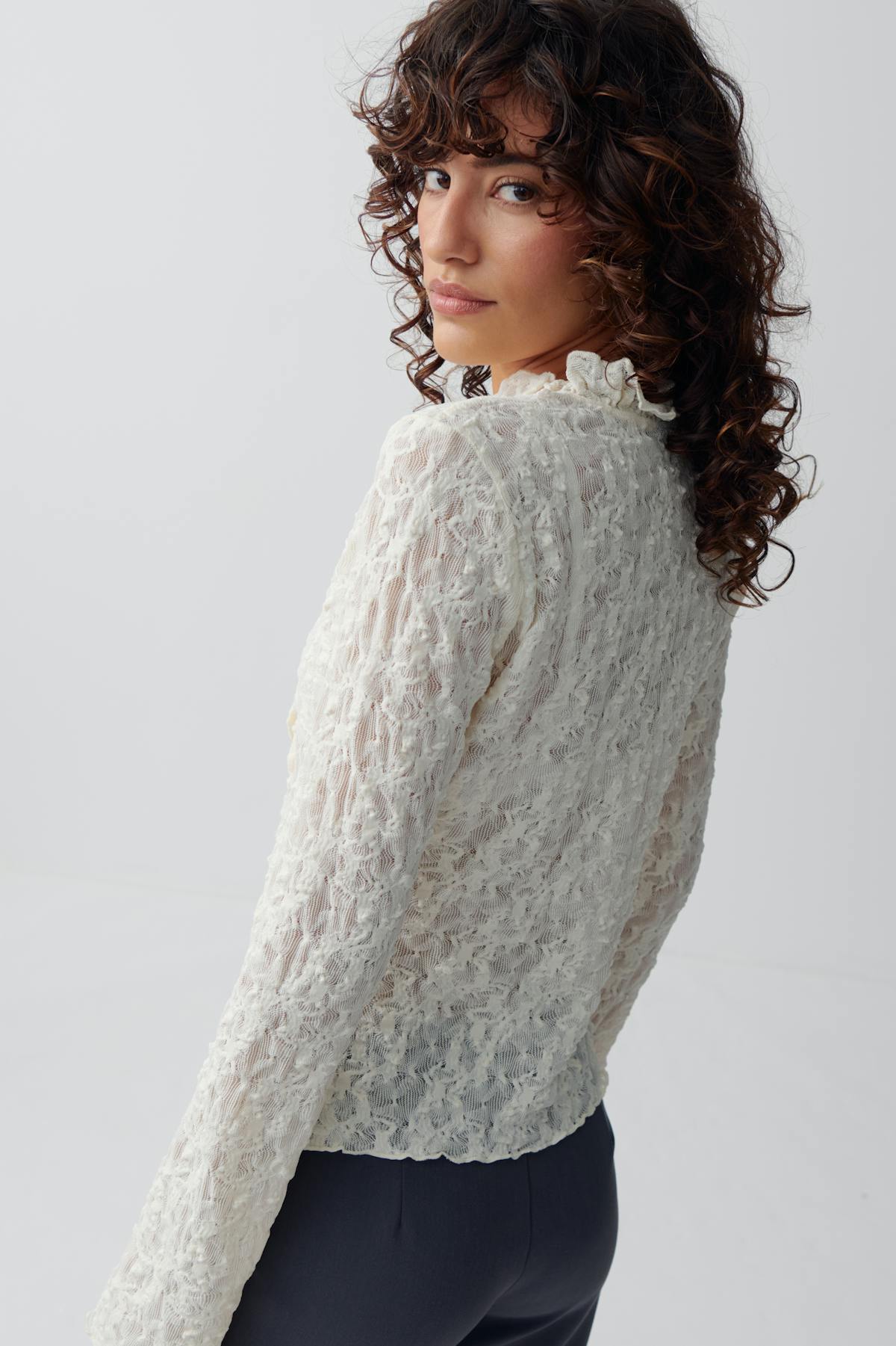 Lace frill top - Gardenia