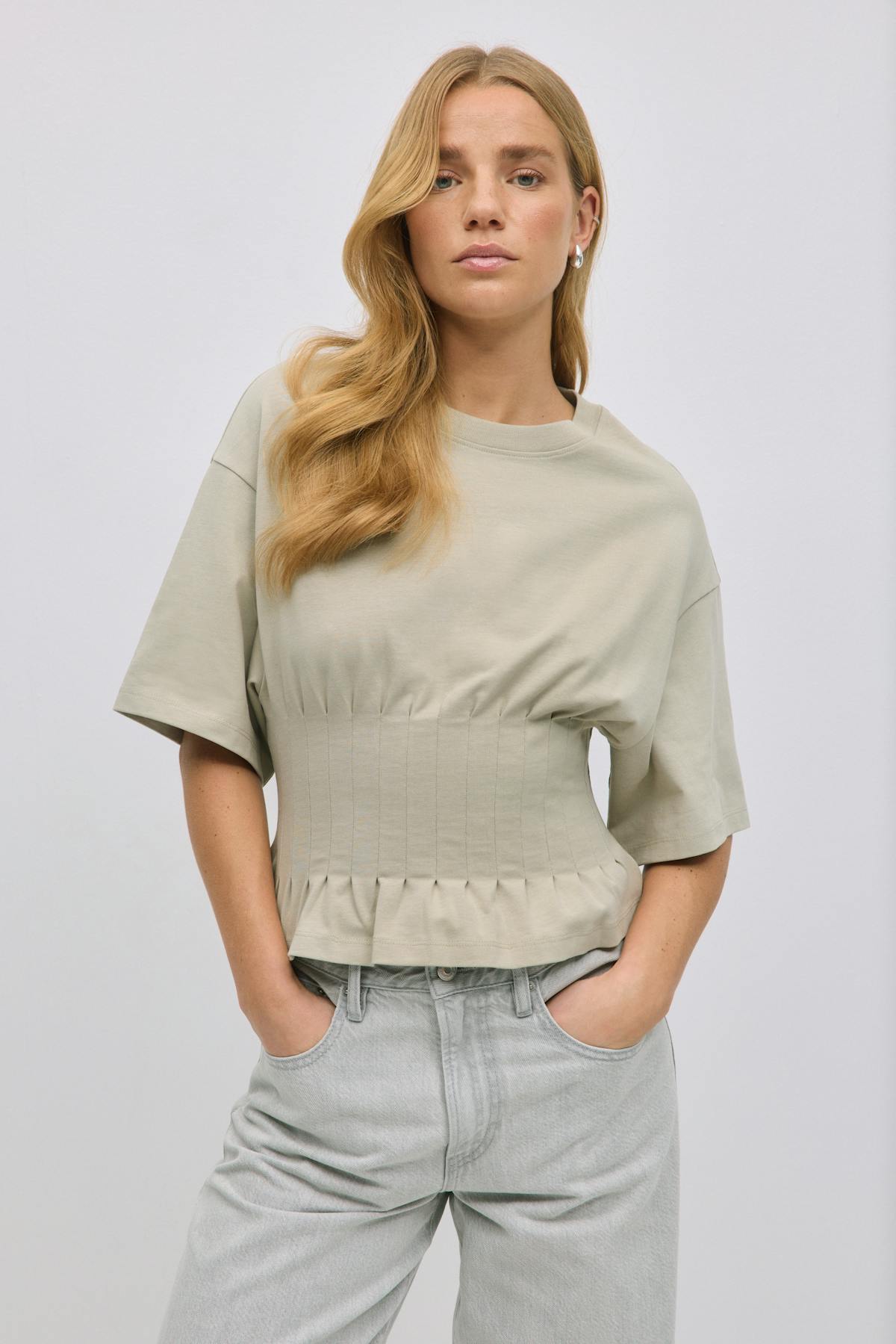 Pleated tee - Abbey stone