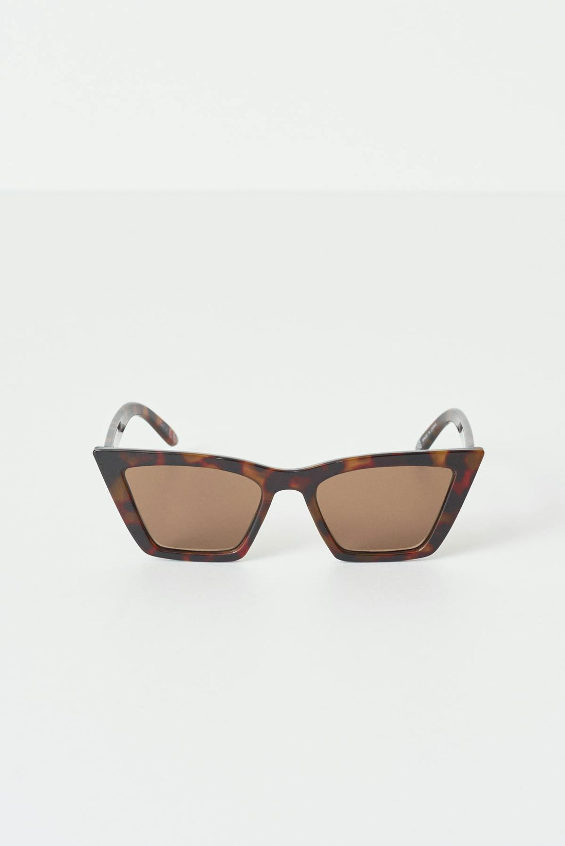 Sharp cat eye sunglasses - Turtle