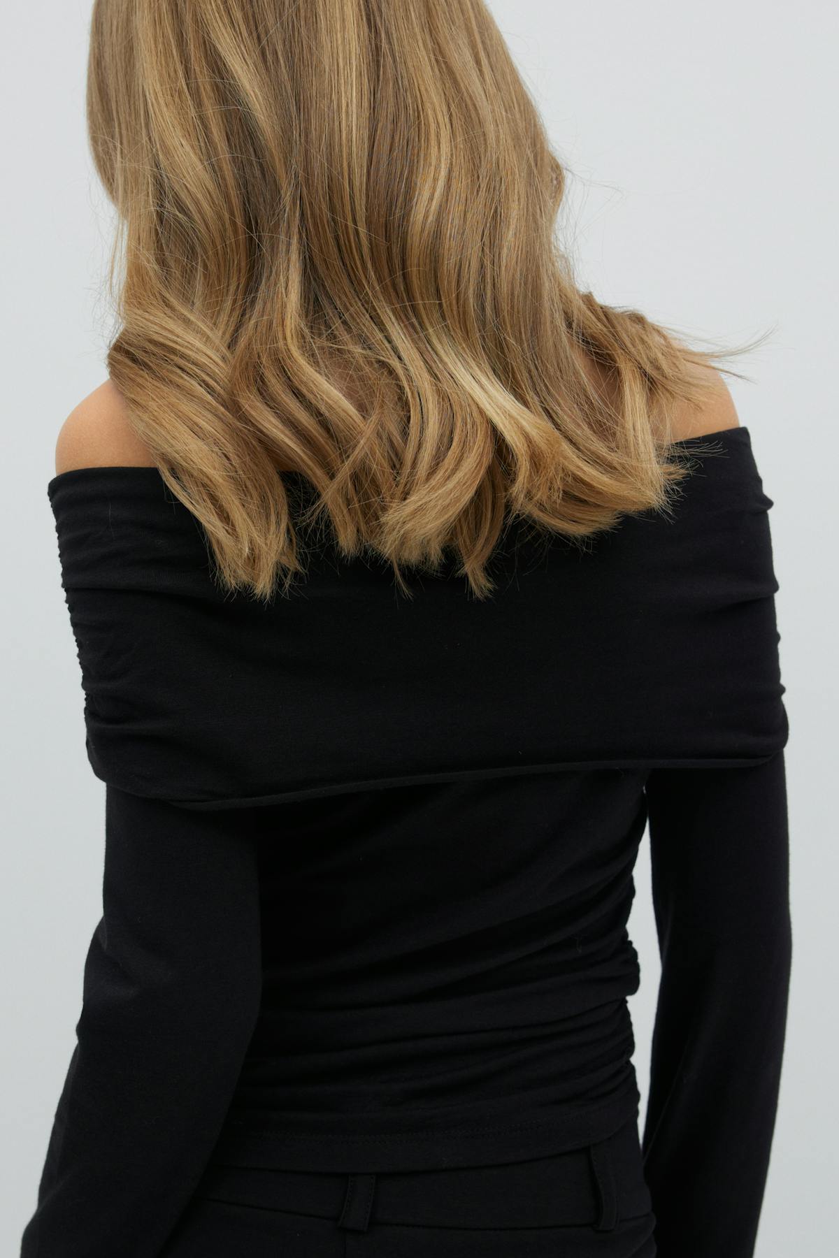 Y off shoulder top - Navy blazer