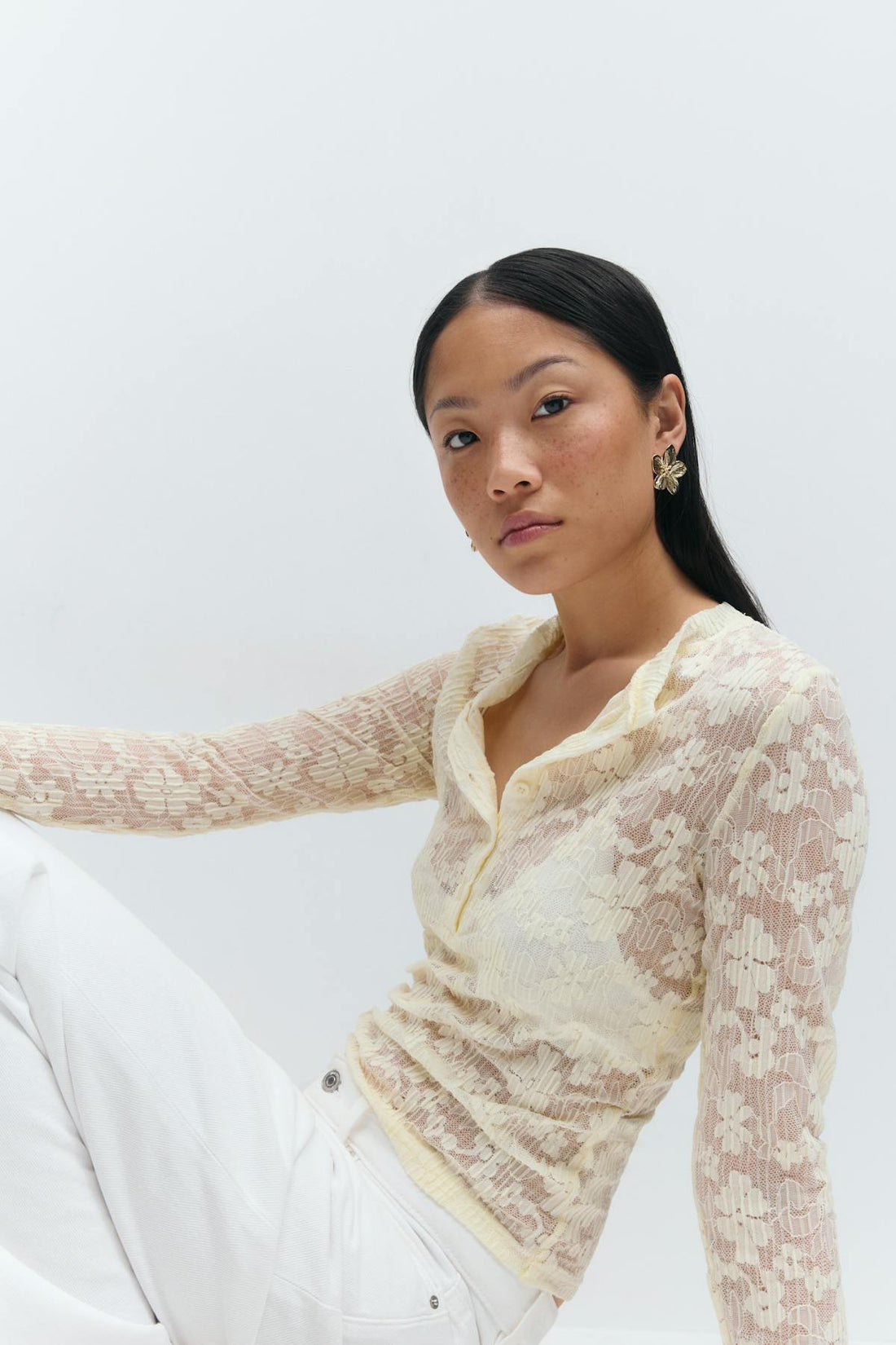 Pleated lace top - Lemon icing