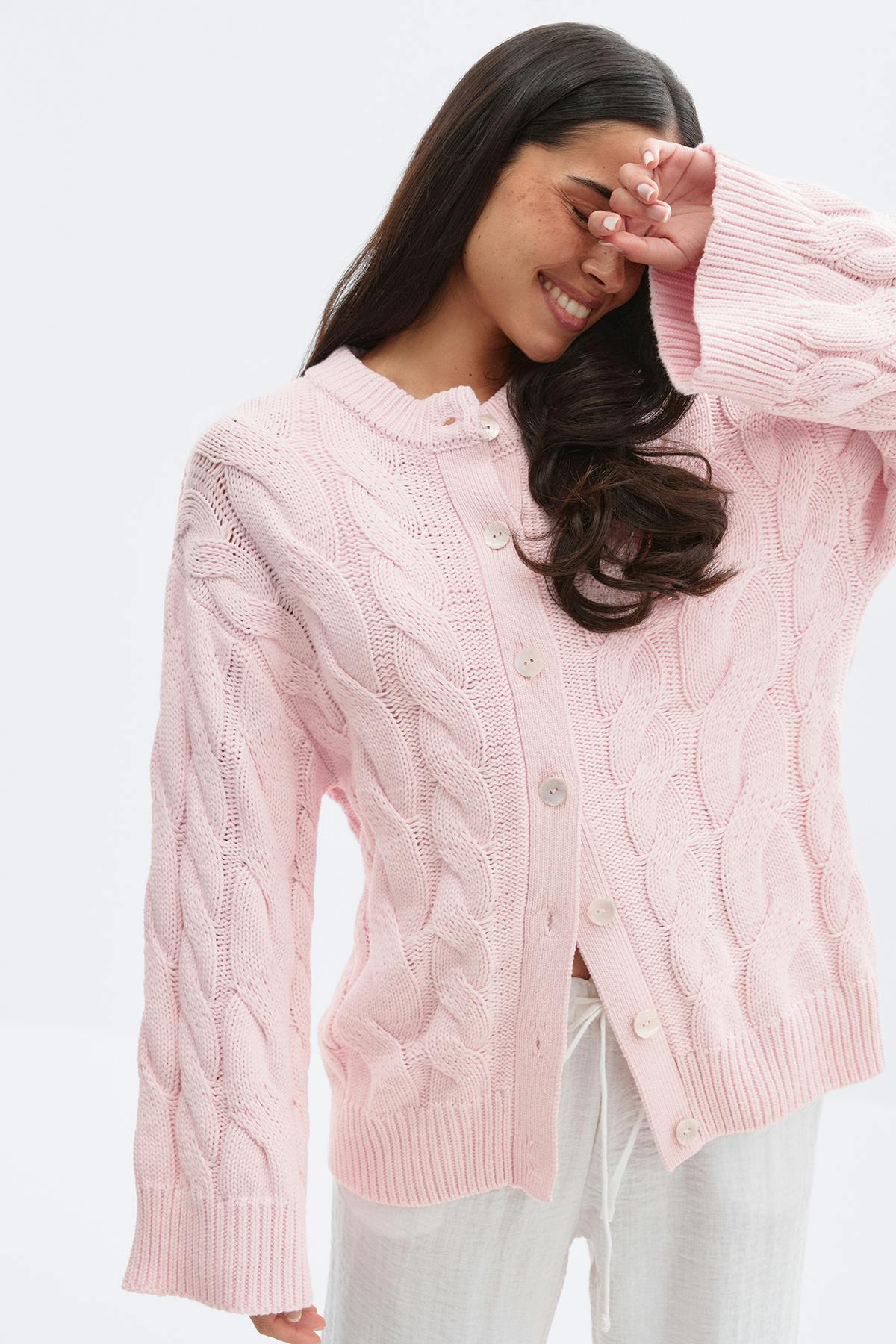 Chunky knitted cable cardigan - Almond milk