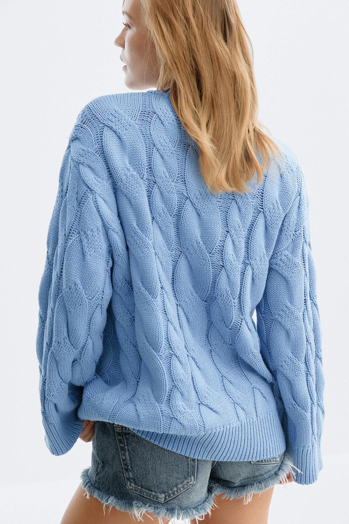 Chunky knitted cable cardigan - Vanilla yellow