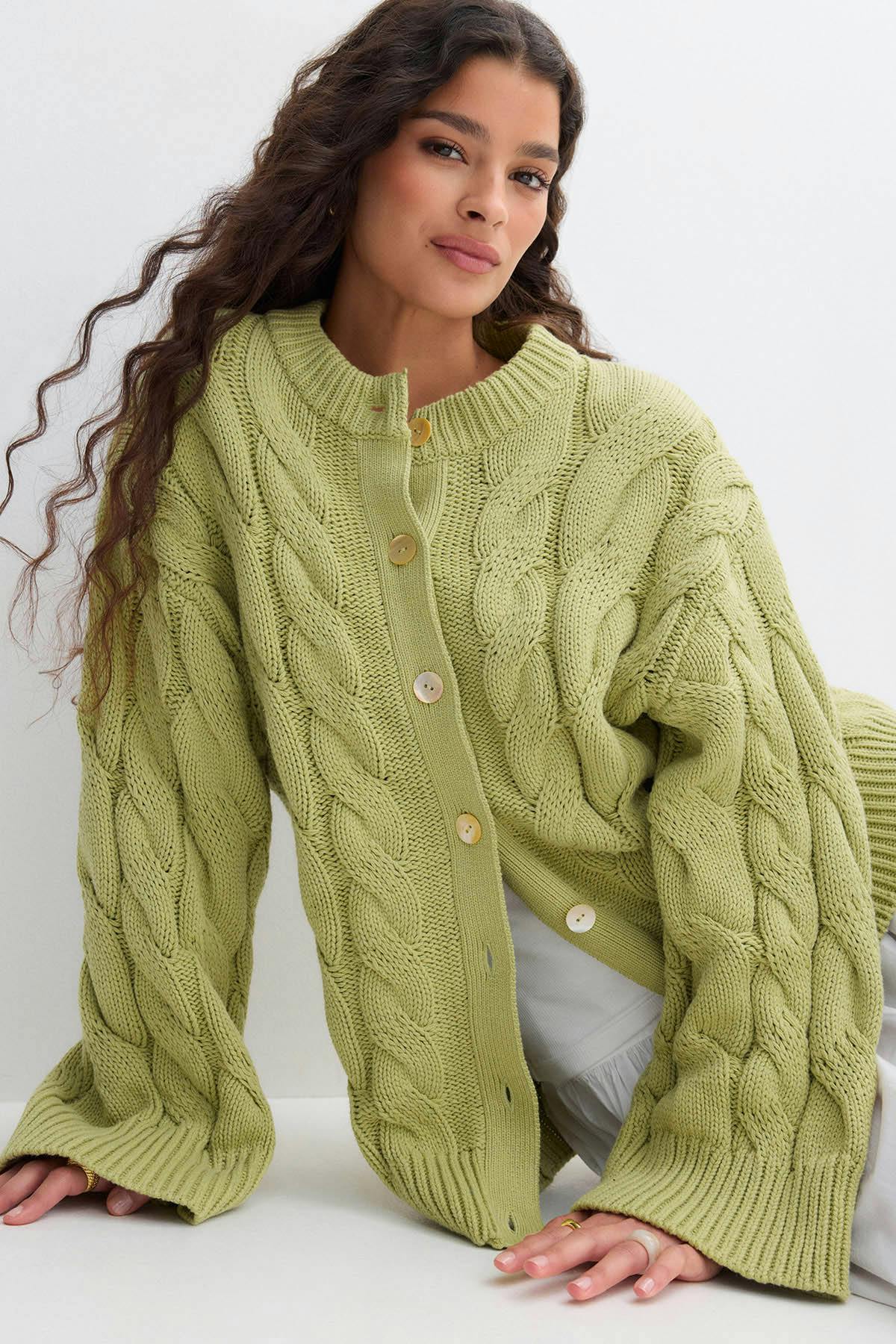 Chunky knitted cable cardigan - Pure c
