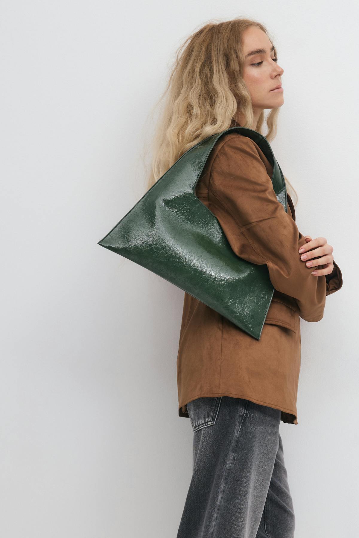Shoulder bag