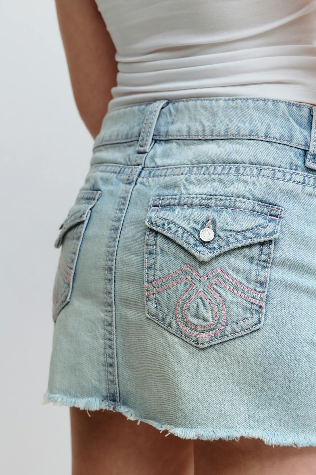 Y embroidery low waist skirt - Mid blue