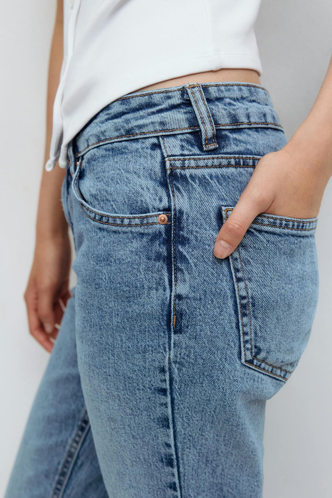 Slit jeans - Mid blue
