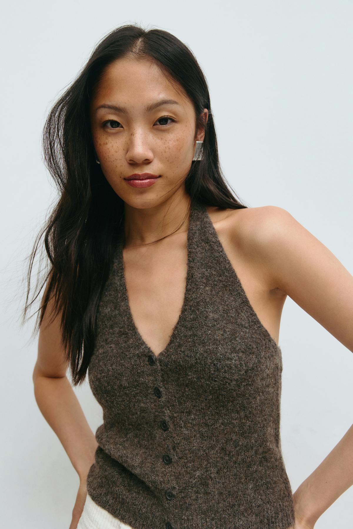 Knitted halterneck vest - Brown melange