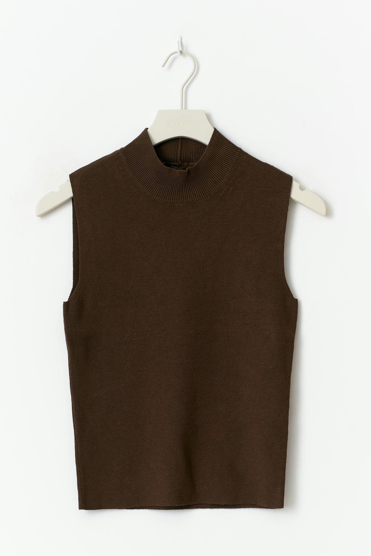 Turtleneck knitted top - Chestnut