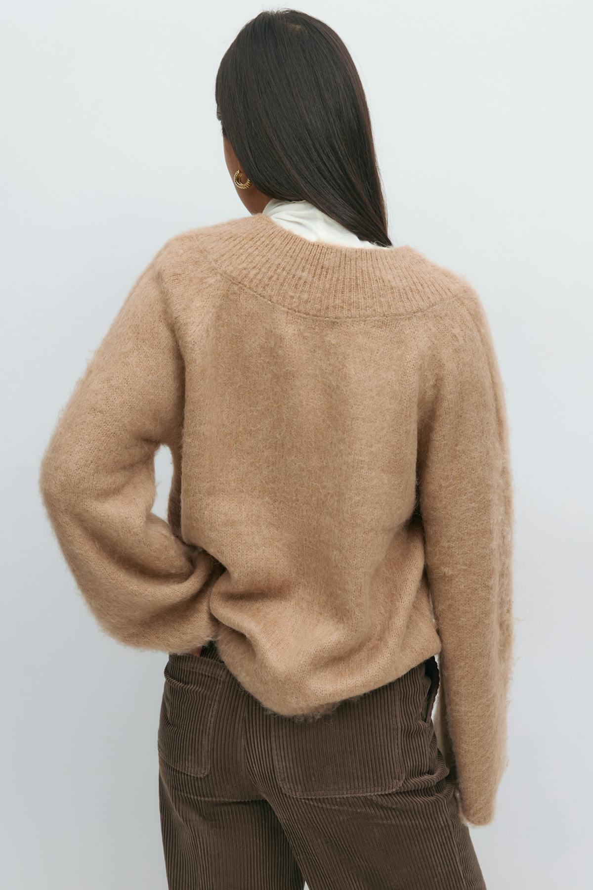 V-neck knitted sweater - Jaune