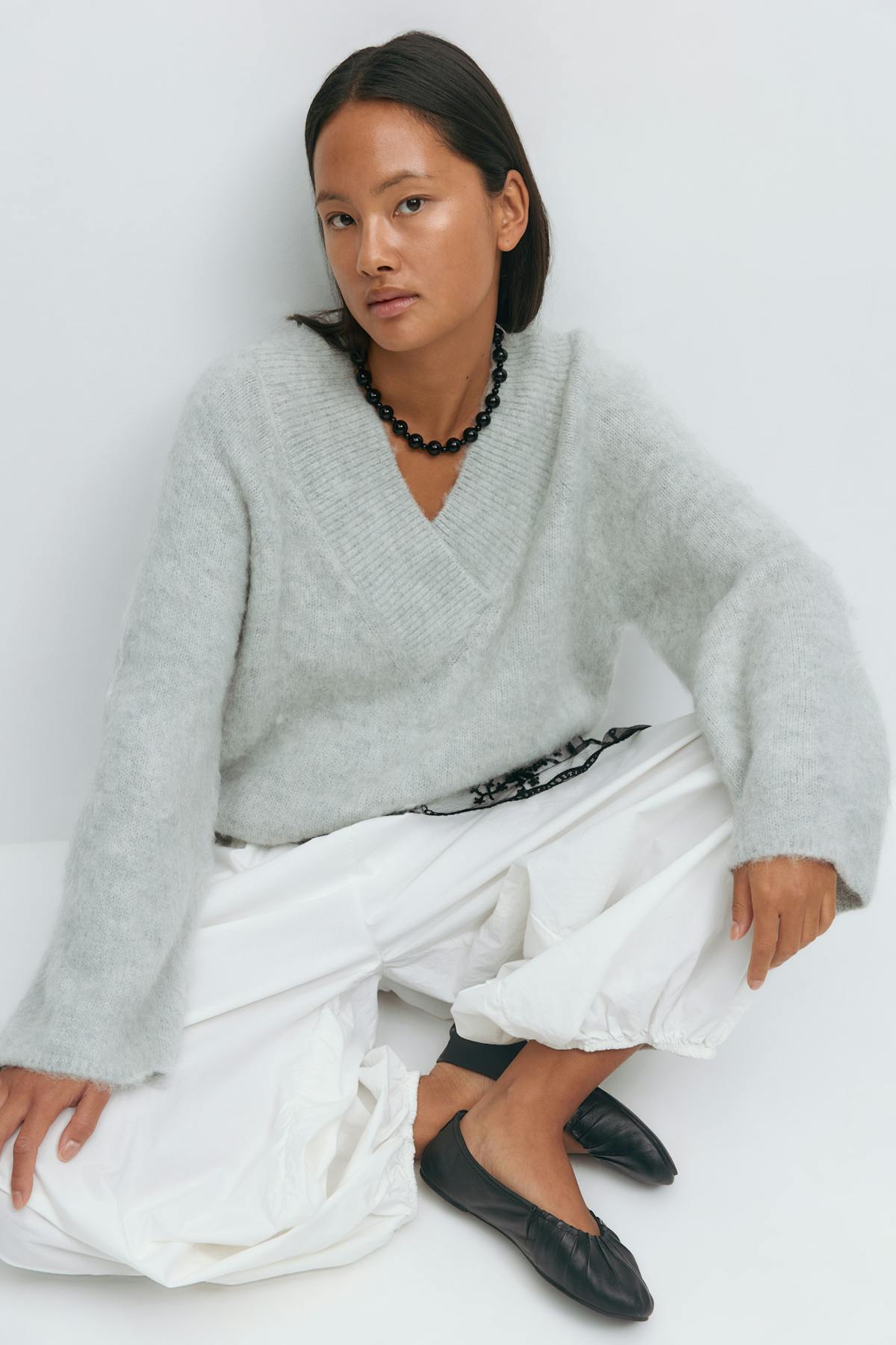 V-neck knitted sweater - Jaune
