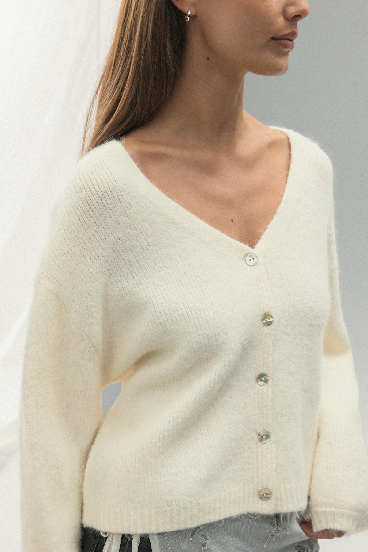 V-neck knitted cardigan - Gardenia