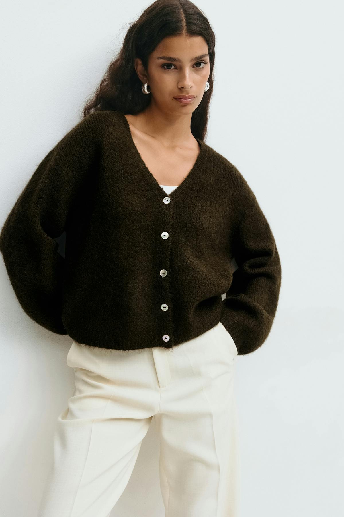 V-neck knitted cardigan - Vanilla yellow