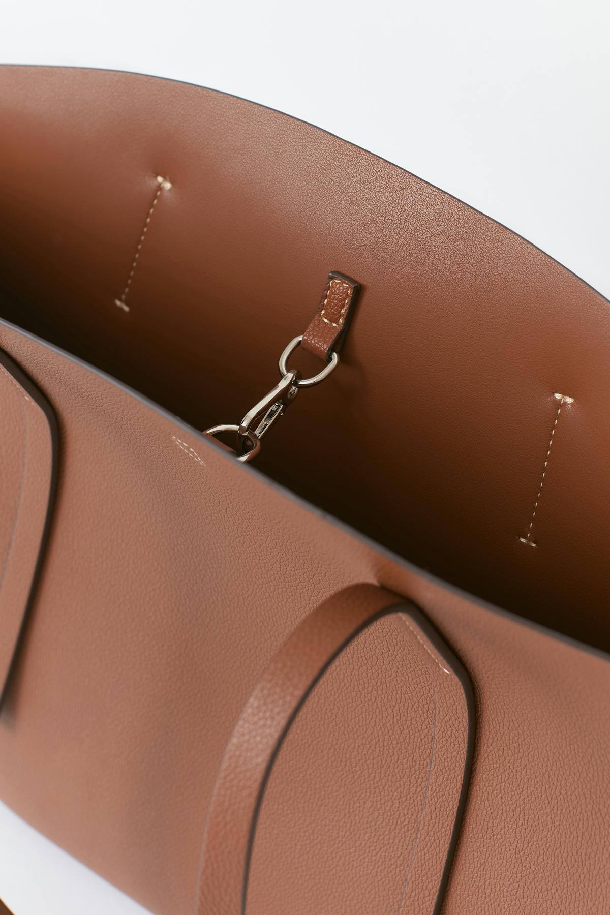 Wide shopper bag