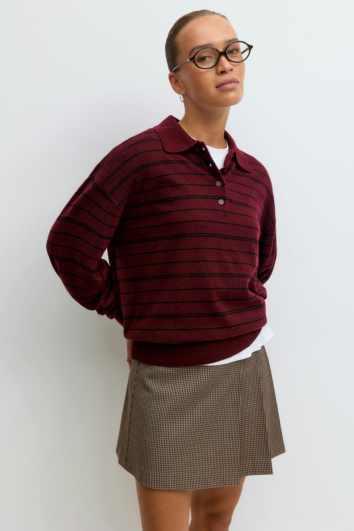 Striped collar knitted sweater - Navy/stripe