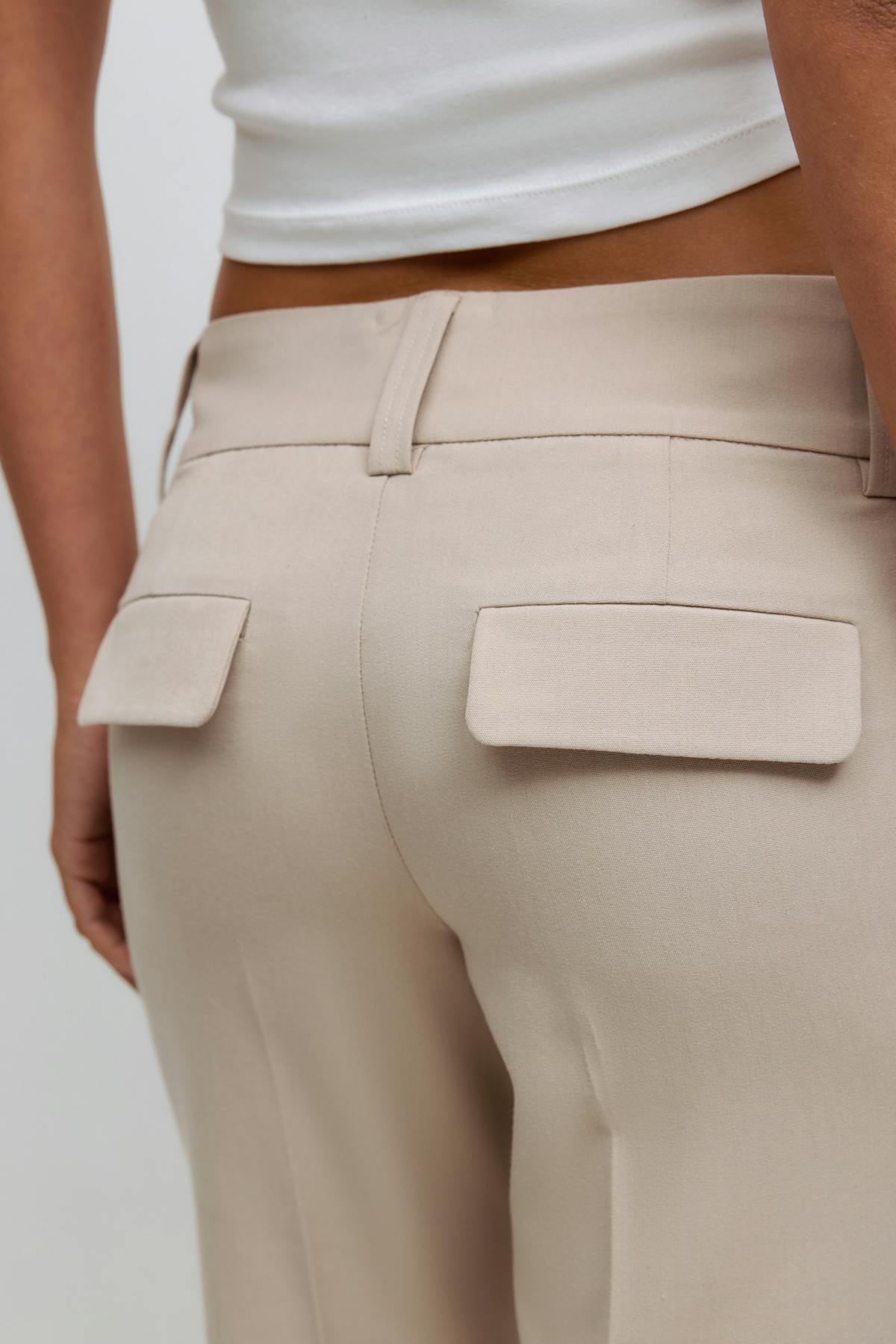 Low waist bootcut trousers - Beige clair