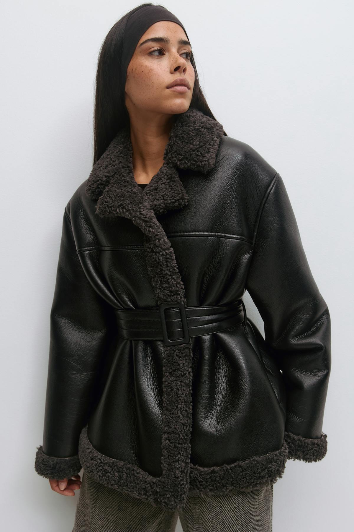 Teddy pu belted jacket - Black/grey
