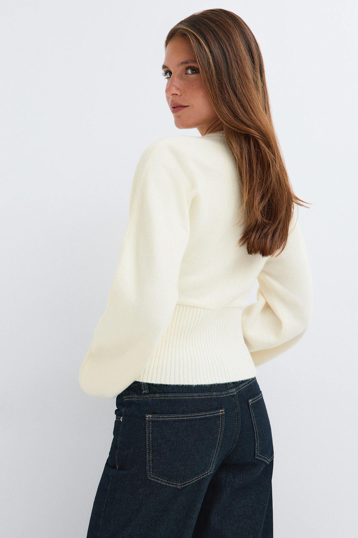 Fitted waist knitted cardigan - Gardenia