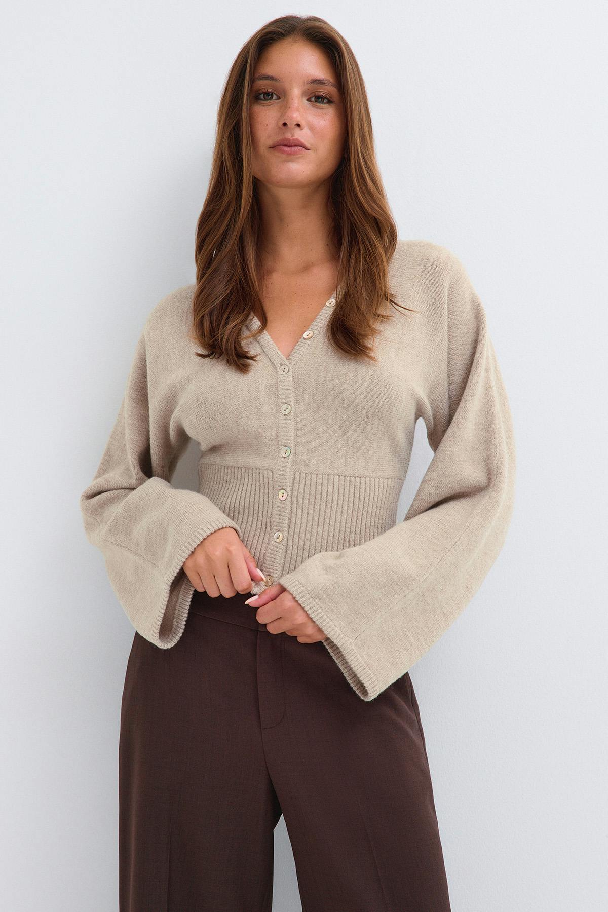Fitted waist knitted cardigan - Chocolate brown