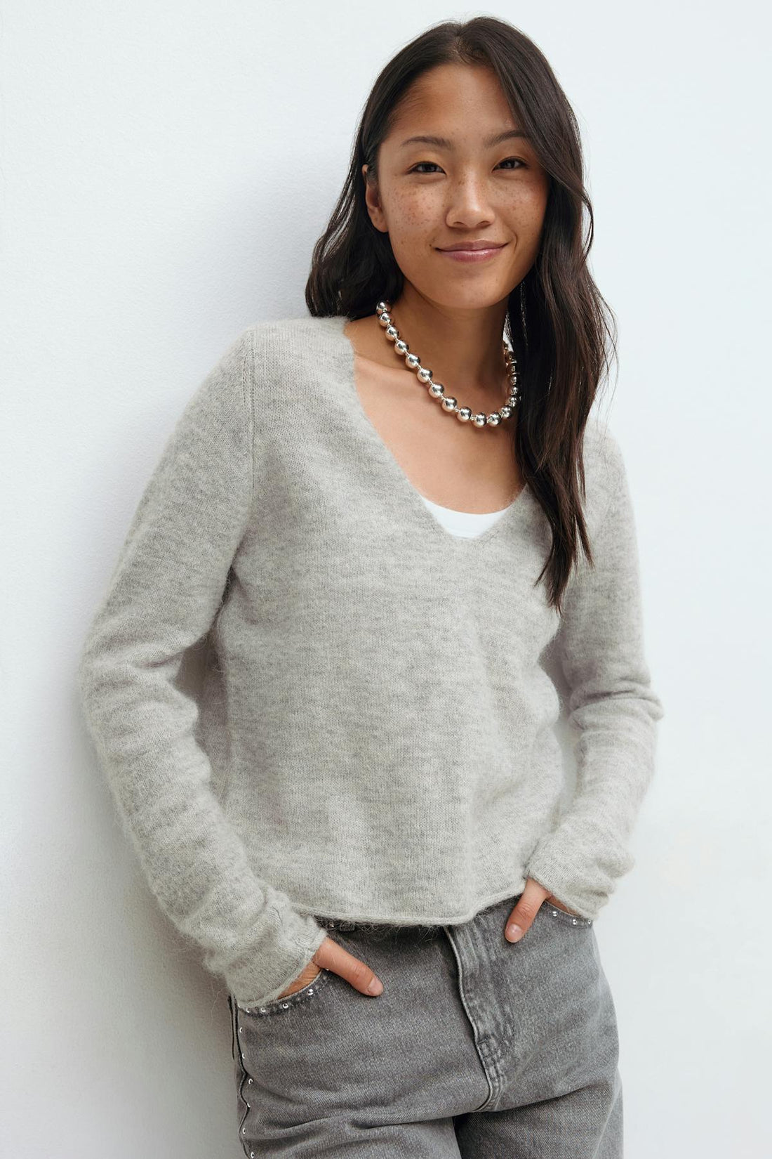 Loose v-neck knit sweater - Lt grey melange