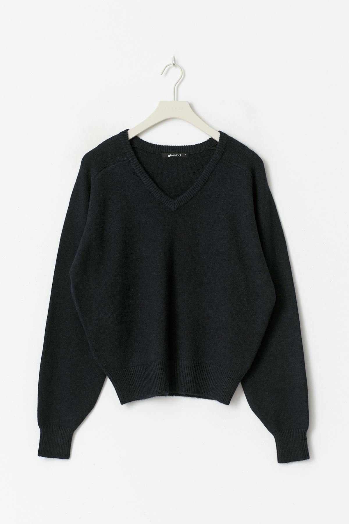 V-neck knitted sweater - Mid grey mel