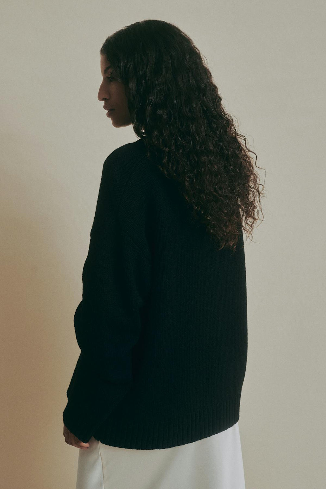 V-neck knitted wool sweater - Noir