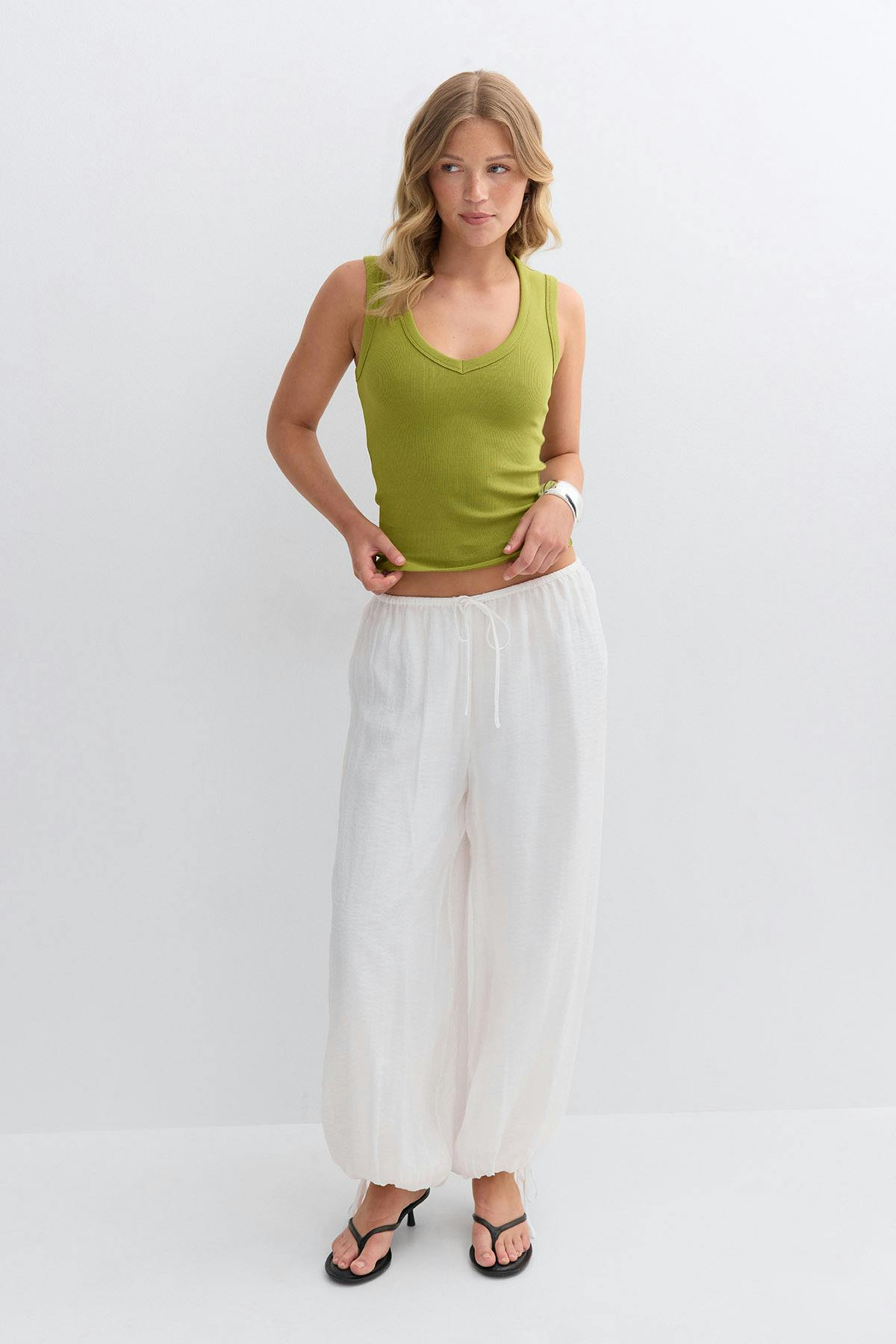 Tight v-neck rib tank - Anise flower