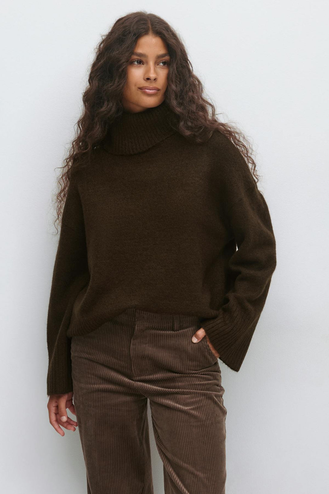 Long sleeve knitted sweater - Chocolate brown