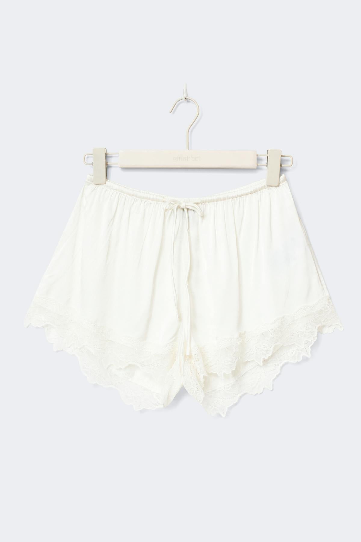 Satin loungewear shorts - Gardenia
