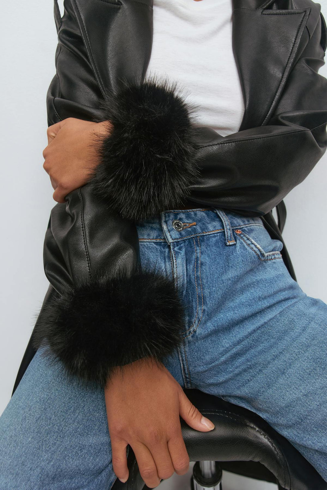 Faux fur cuffs - Noir