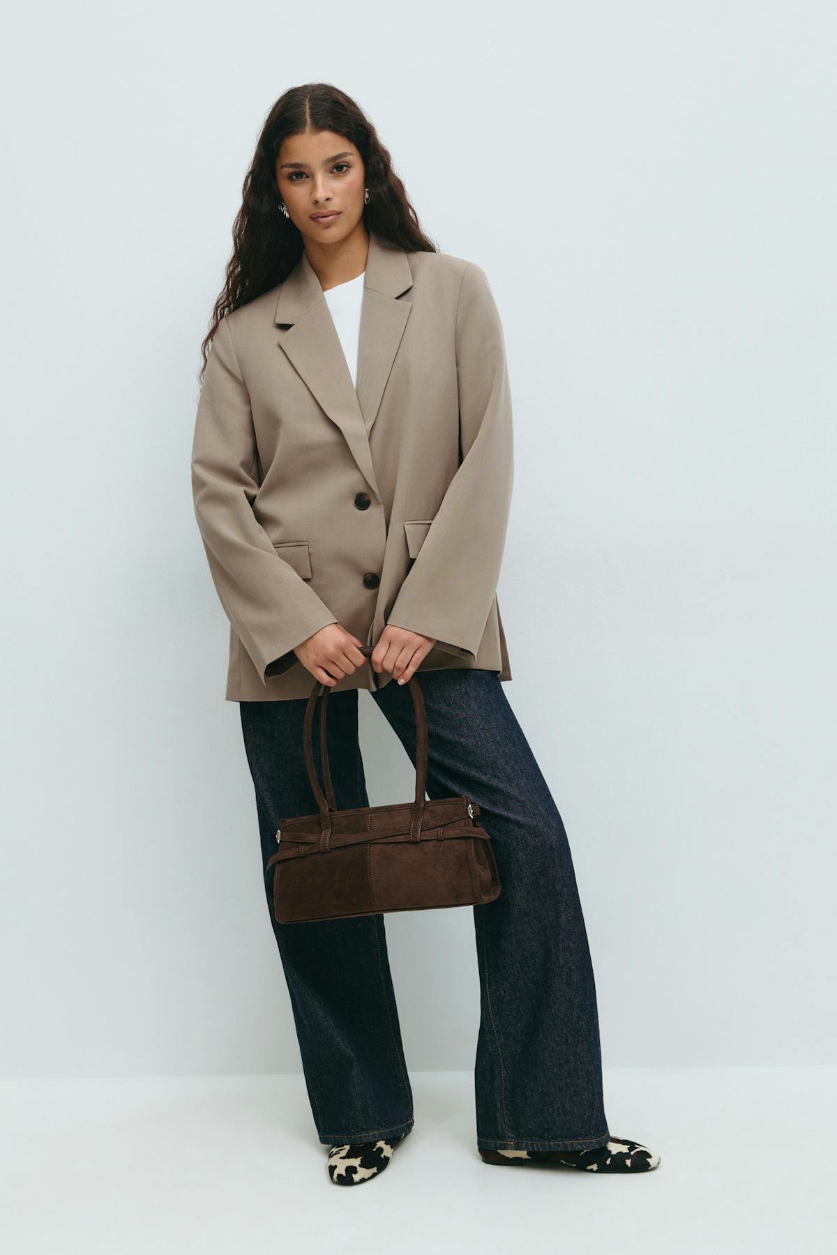 Buckel shoulder bag
