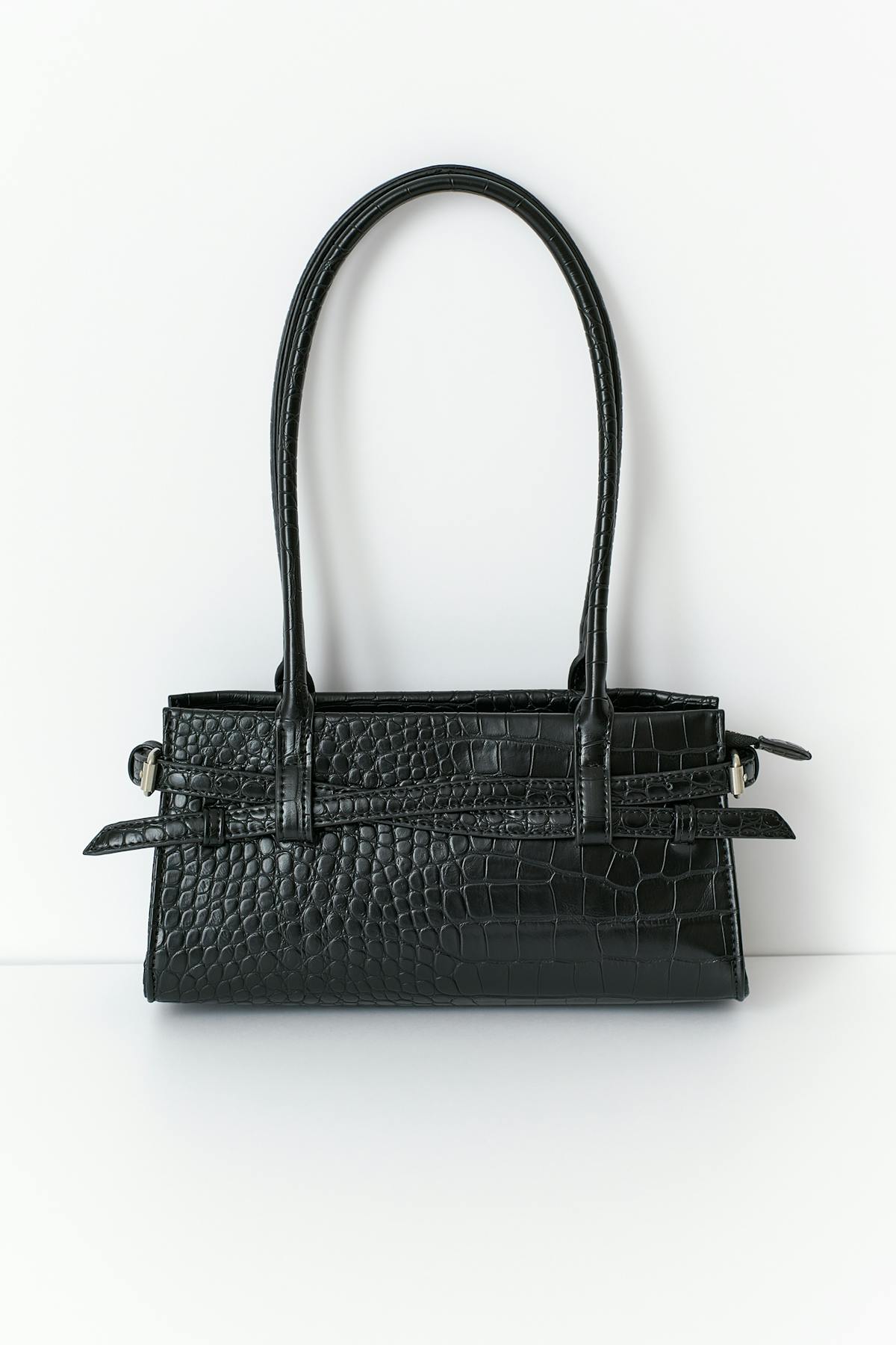 Buckel shoulder bag