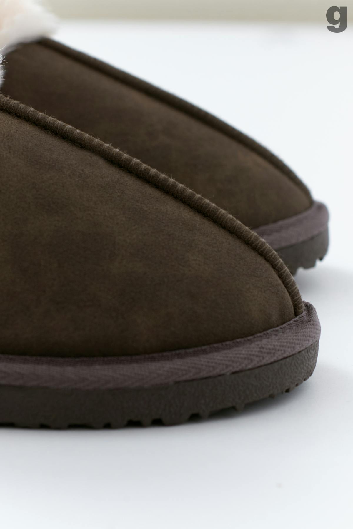 Faux fur slippers - Marron