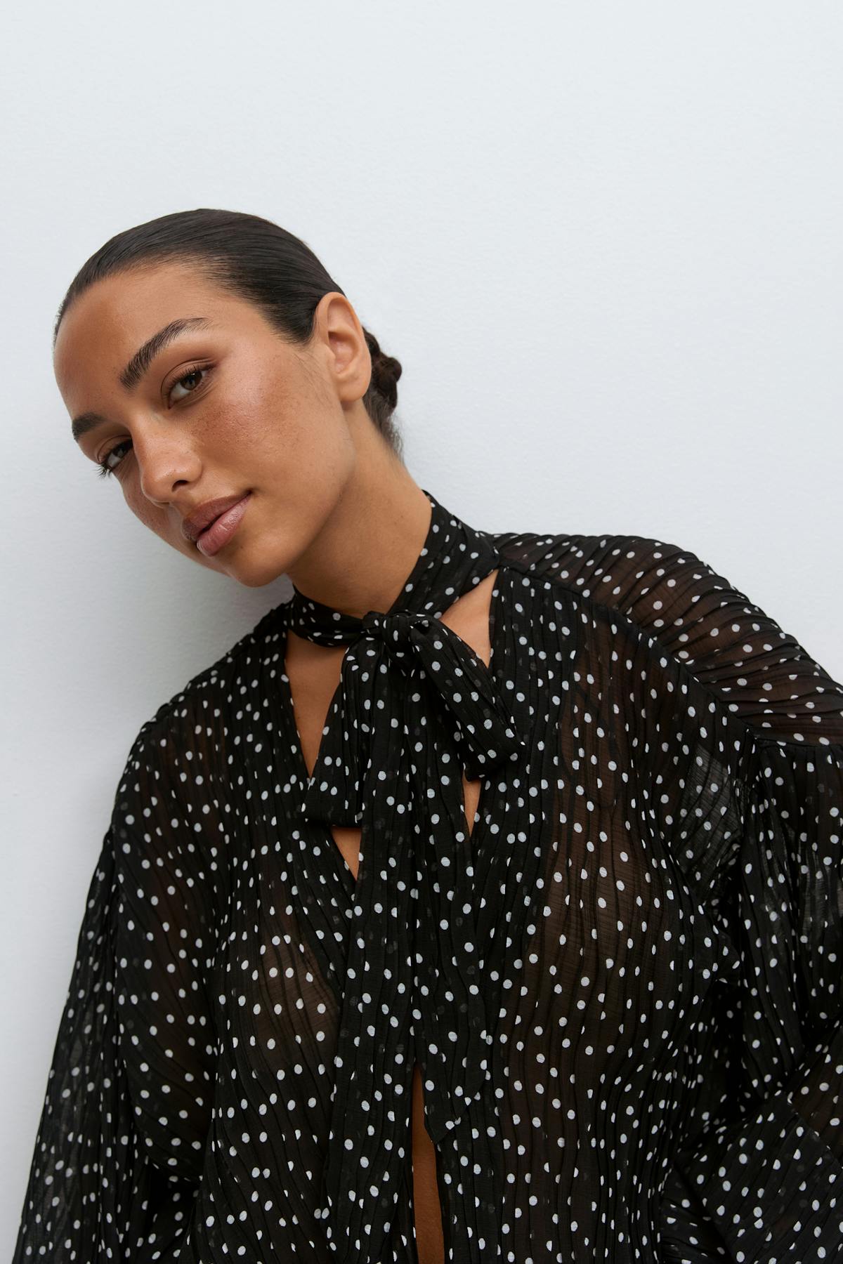 Scarf blouse - Black/white dot