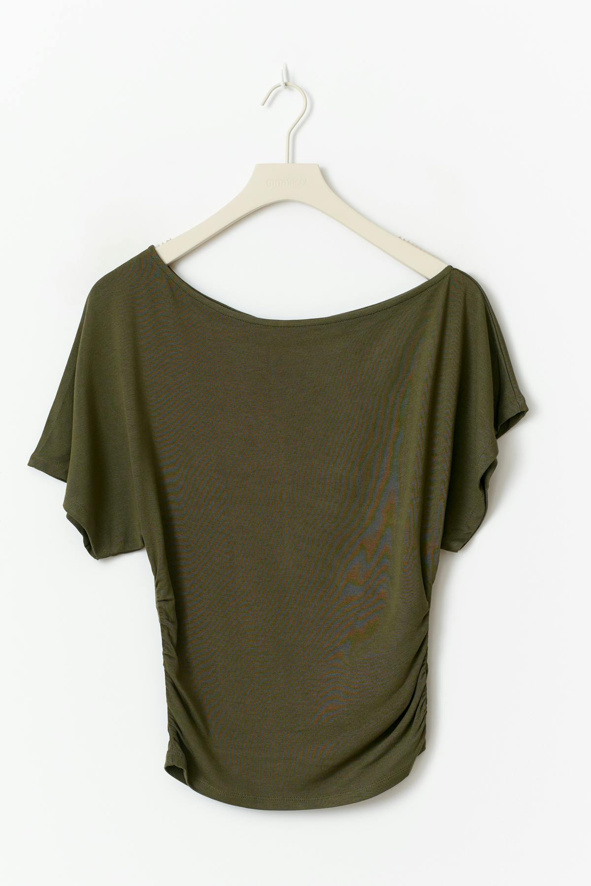 Sloped shoulder top - Noir