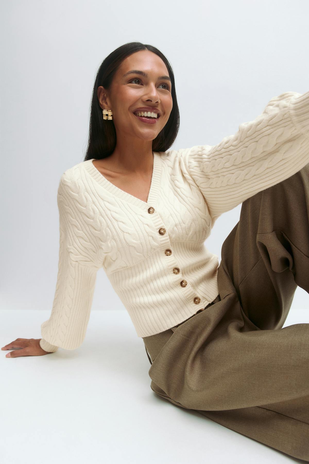Knitted cable cardigan - Gardenia