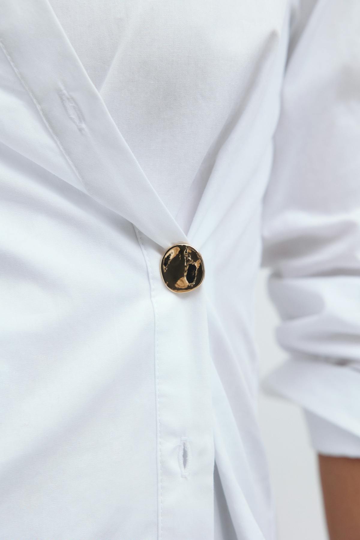 brooch