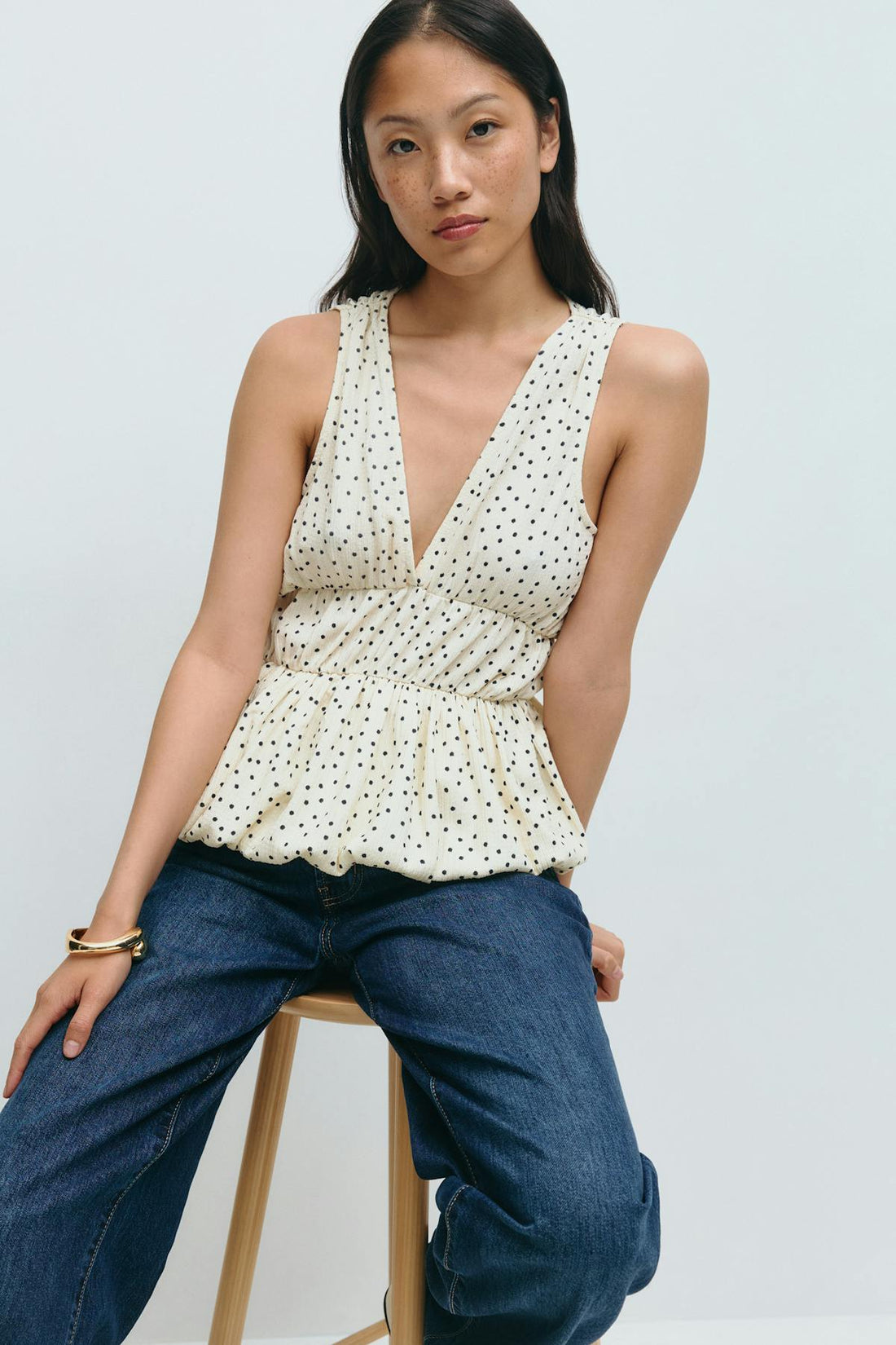 Balloon v-neck top - Cream dot