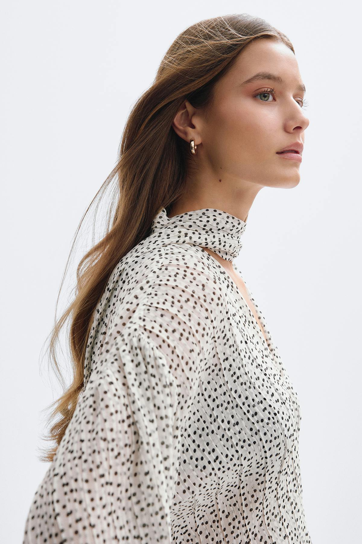 Scarf blouse - Black/white dot