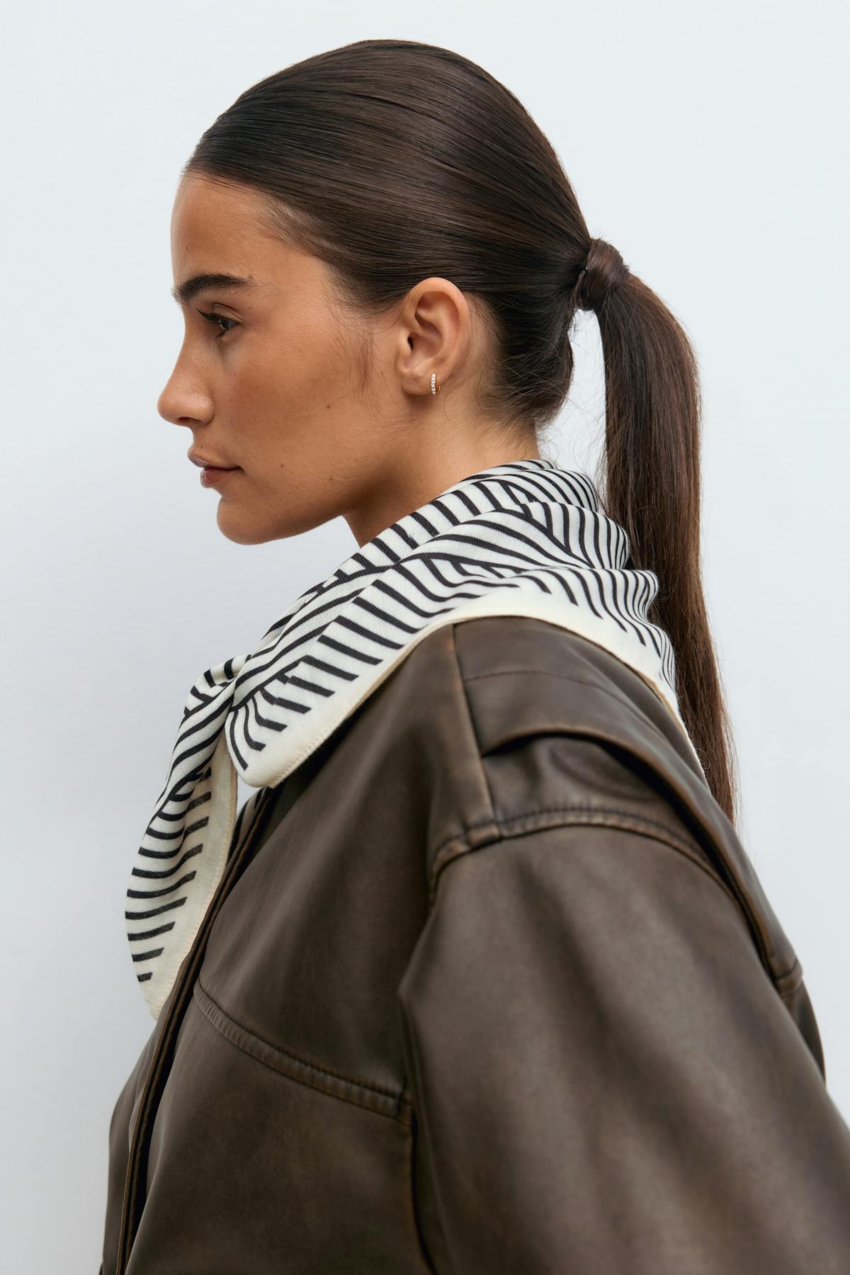 Satin scarf - Bleached sand