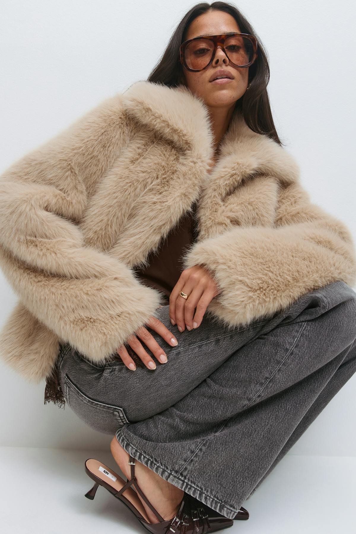 Faux fur short jacket - Soft brown