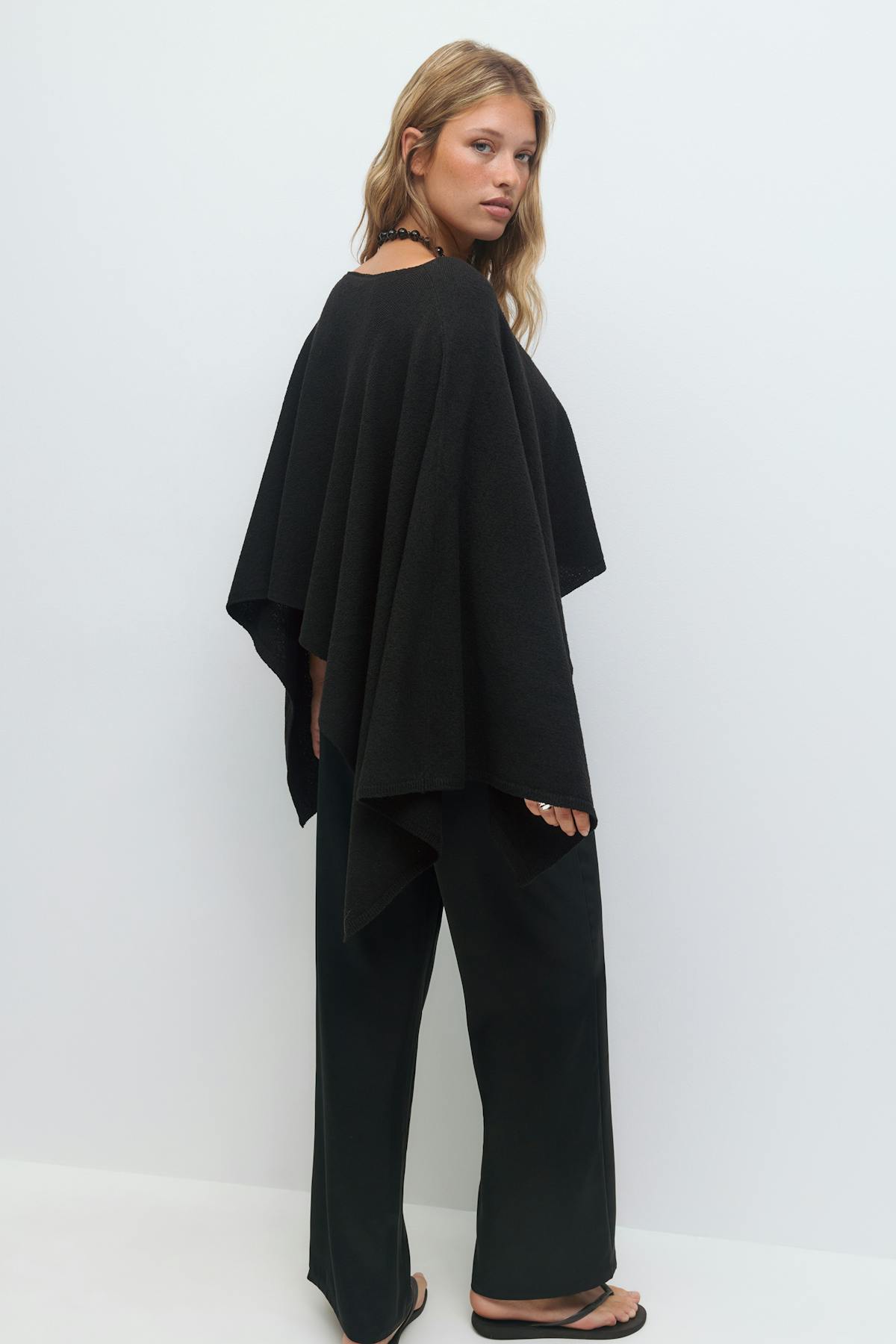 Knitted cape top - Navy blazer