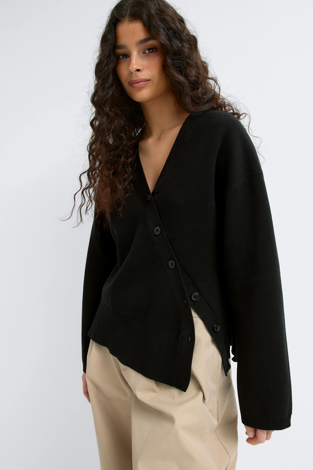 Asymmetric knitted cardigan - Beige