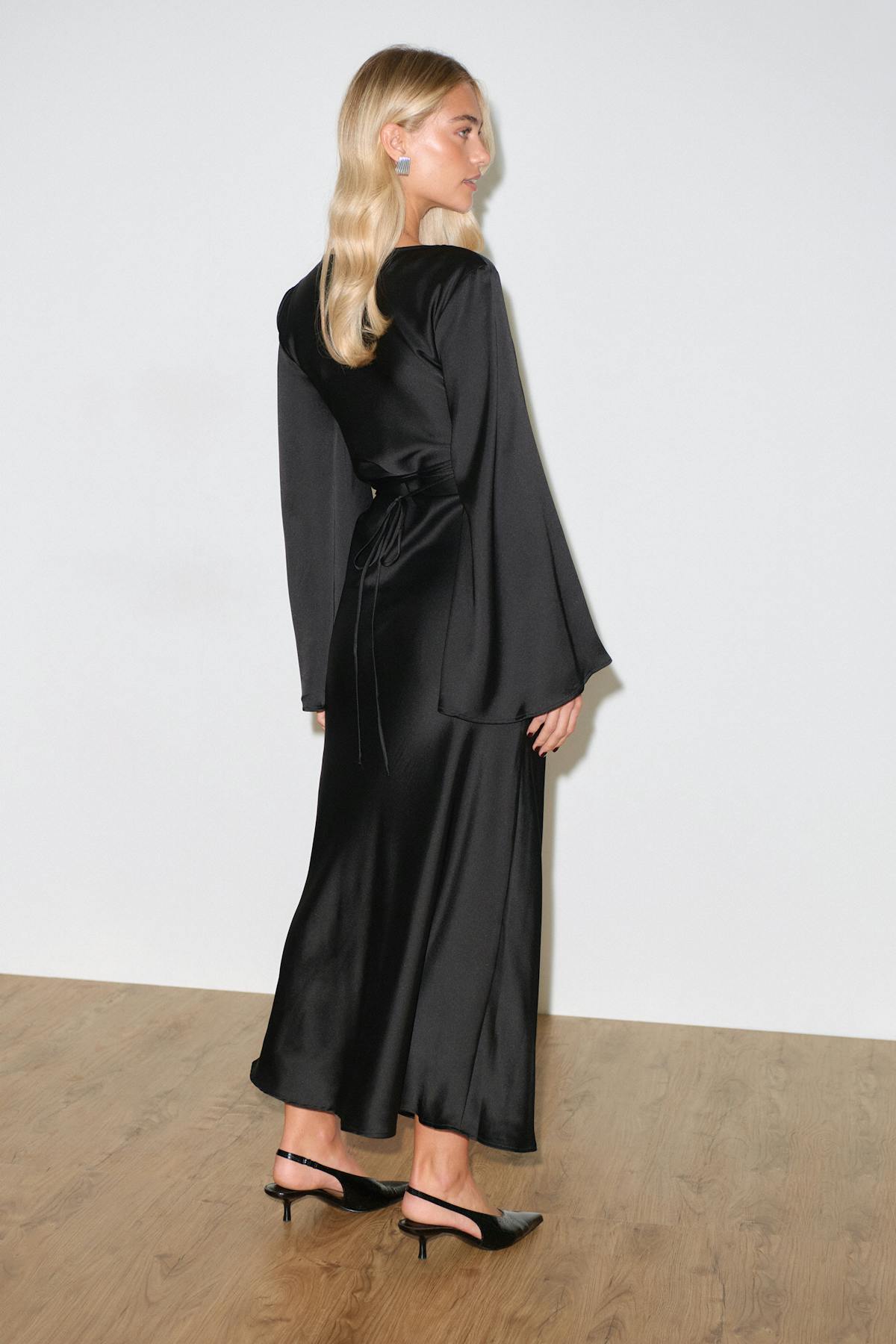 Satin wide sleeve maxi dress - Noir