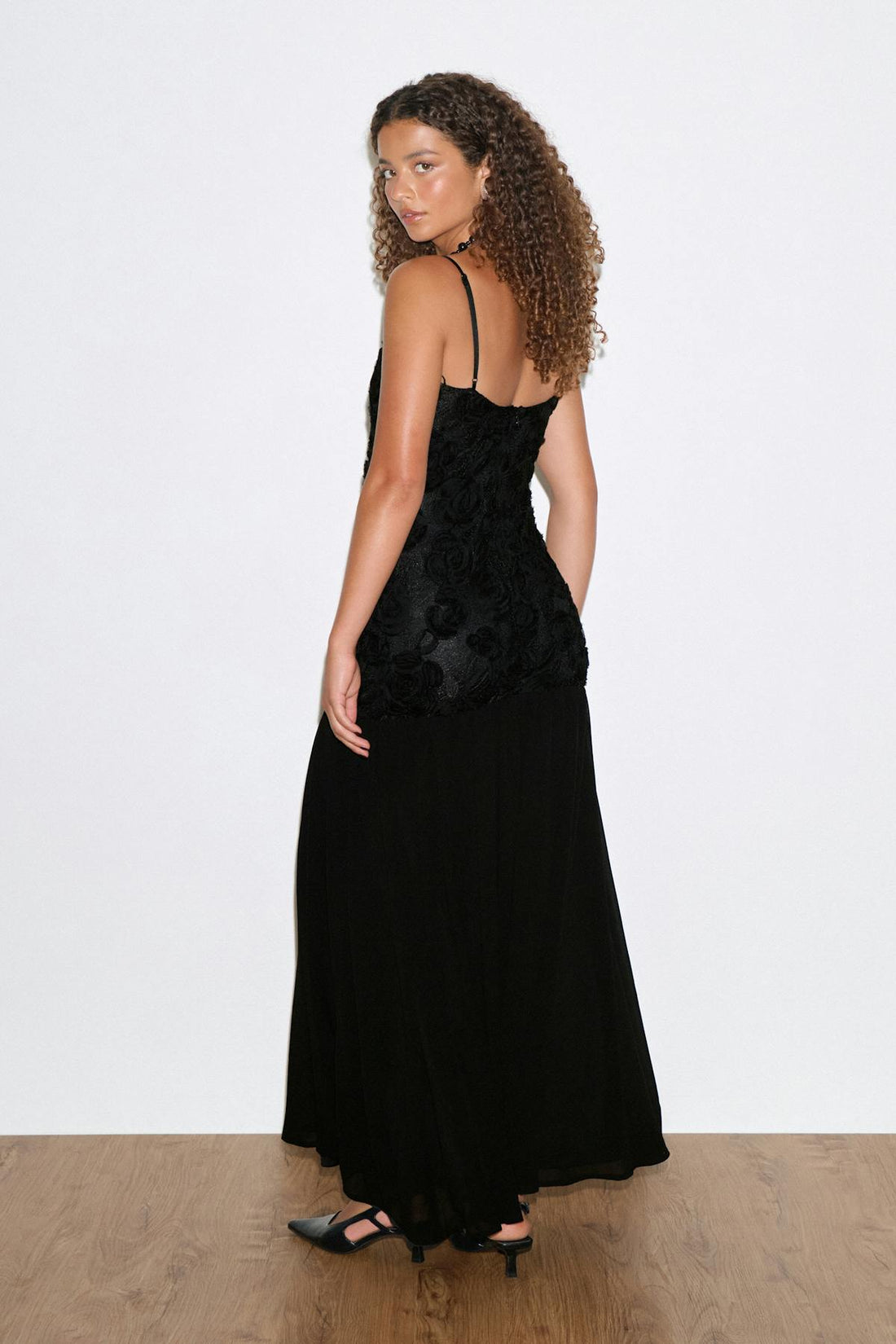 Embroidery dropped waist dress - Noir