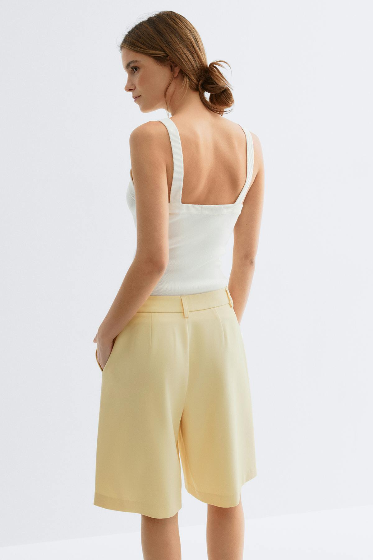 Bermuda shorts - Butter yellow