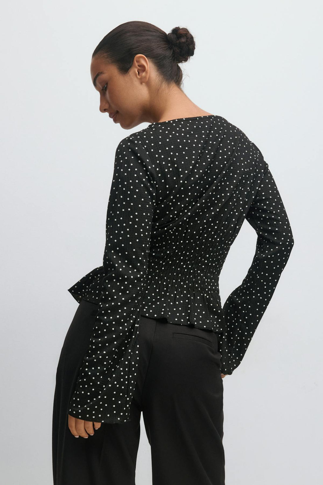 Long sleeve smock top - Black dot