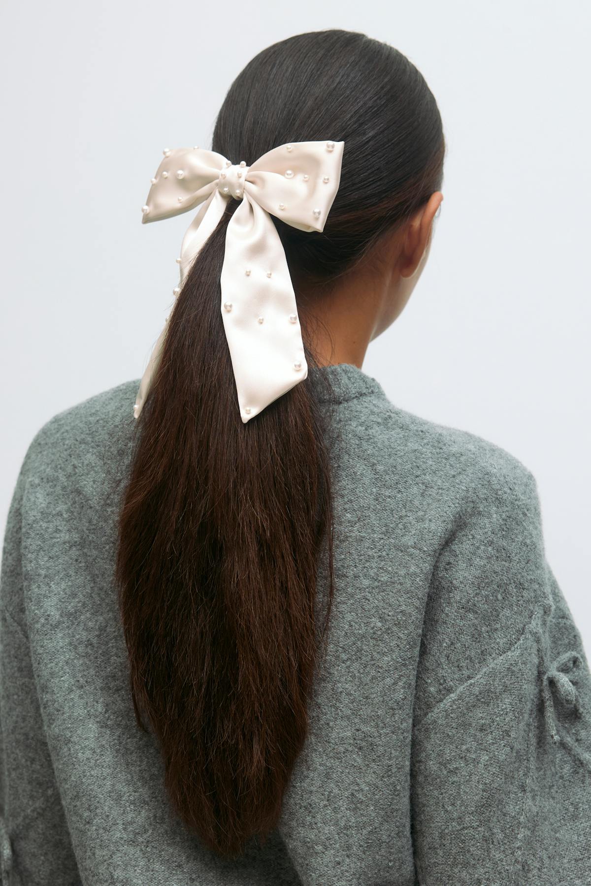Satin pearl bow hair clip - Crème